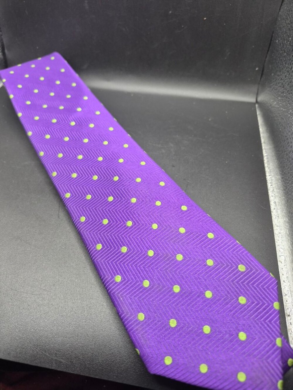 Hickey Freeman Purple Silk Tie With Green Polka Dots & Chevron Pattern 3.5" Wide